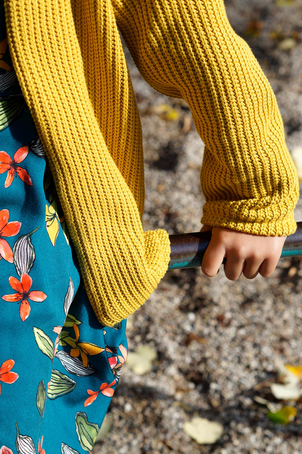 Kabelstof gebreid Okergeel