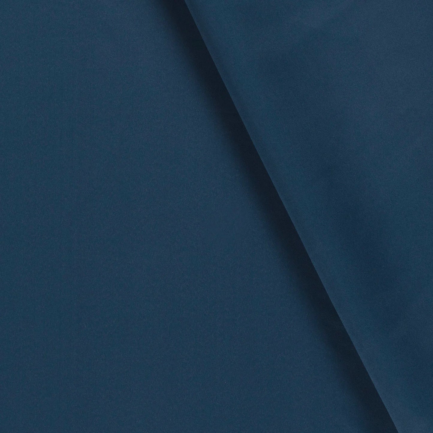 Verduisterende stof Petrol